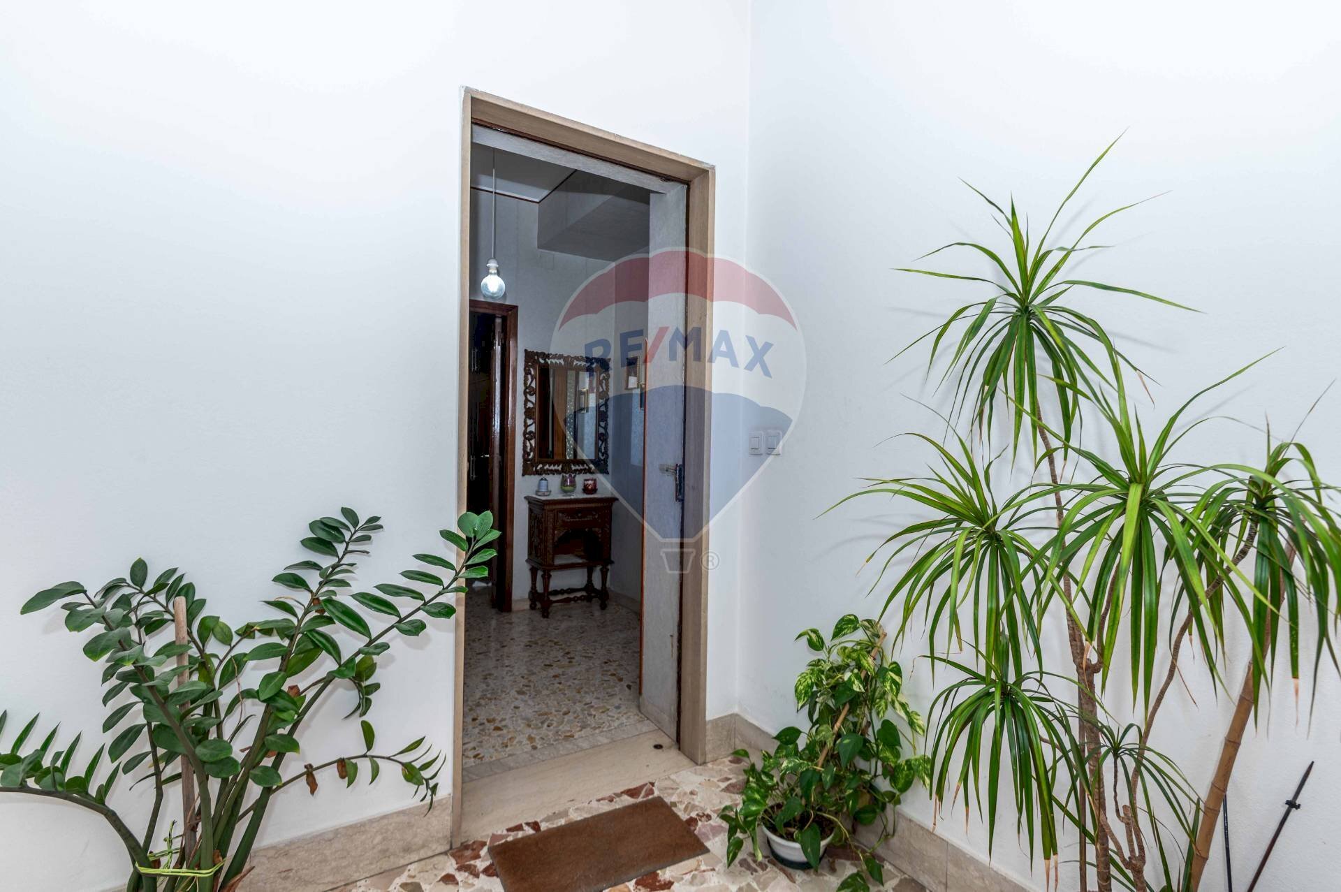 Hall / corridoio - Appartamento Viale Autonomia
47, Caltagirone - foto 3