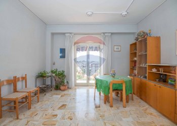 Sala da pranzo - Appartamento Viale Autonomia
 
47, Caltagirone - foto 5