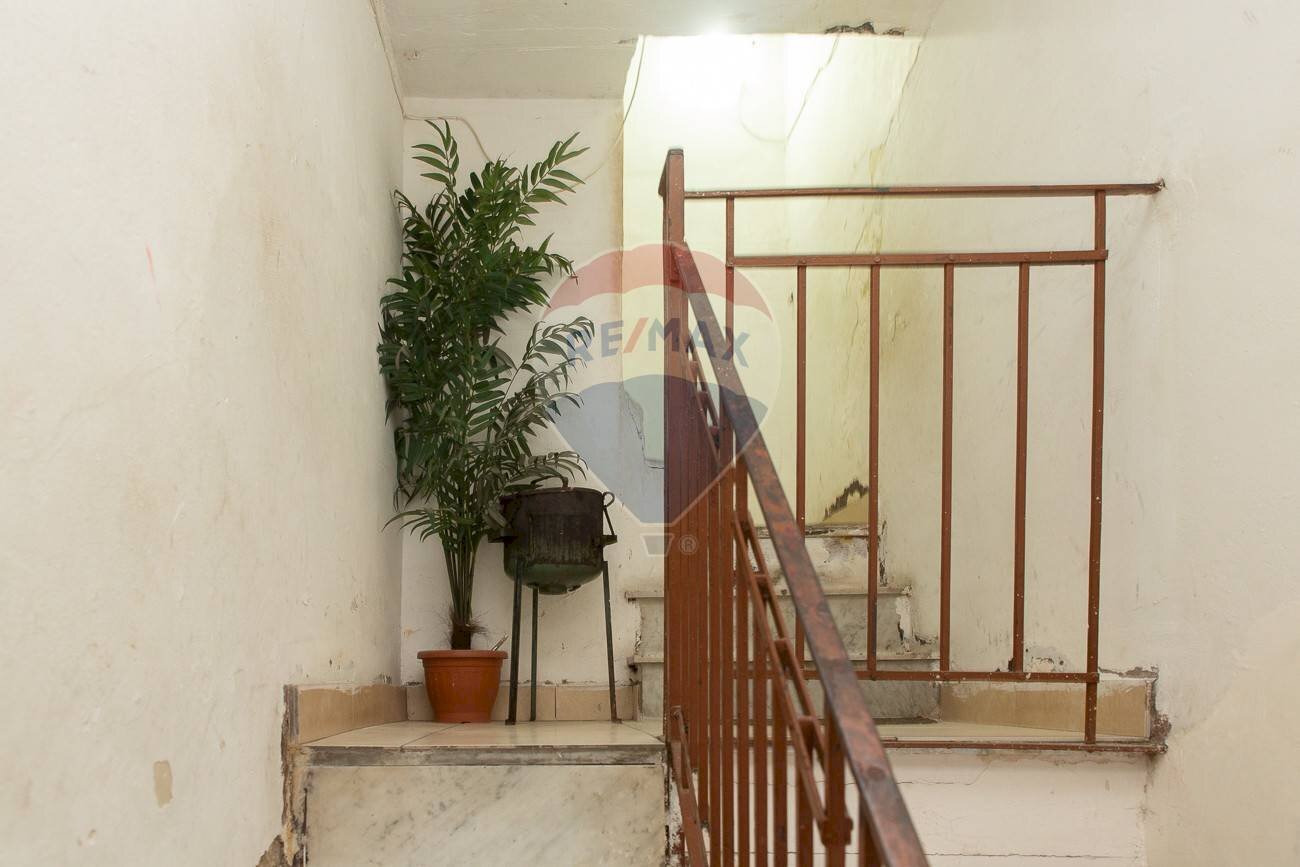 Scale - Casa indipendente Via Bastione San Giovanni
39, Catania - foto 2