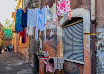 Edificio all\'aperto - Casa indipendente Via Bastione San Giovanni
 
39, Catania - foto 39