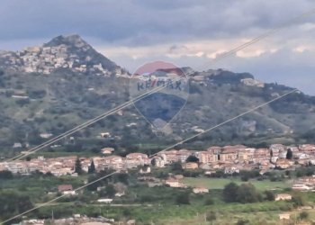 Vista delle montagne - Terreno agricolo via Beatrice Torrente, Calatabiano - foto 14