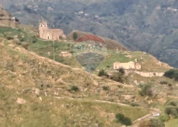 Vista delle montagne - Terreno agricolo via Beatrice Torrente, Calatabiano - foto 15