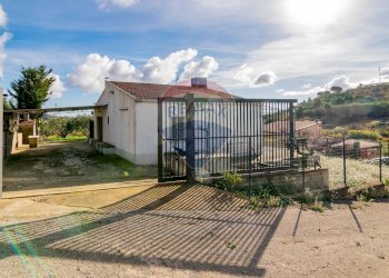 Casa all\'aperto - Villa contrada rasalgone, Piazza Armerina - foto 1