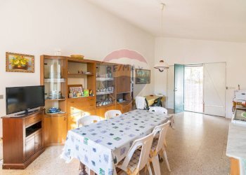 Sala da pranzo - Villa contrada rasalgone, Piazza Armerina - foto 10