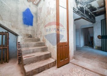 Scale - Casa indipendente via sottotenente  barbagallo
 
14, Acireale - foto 15