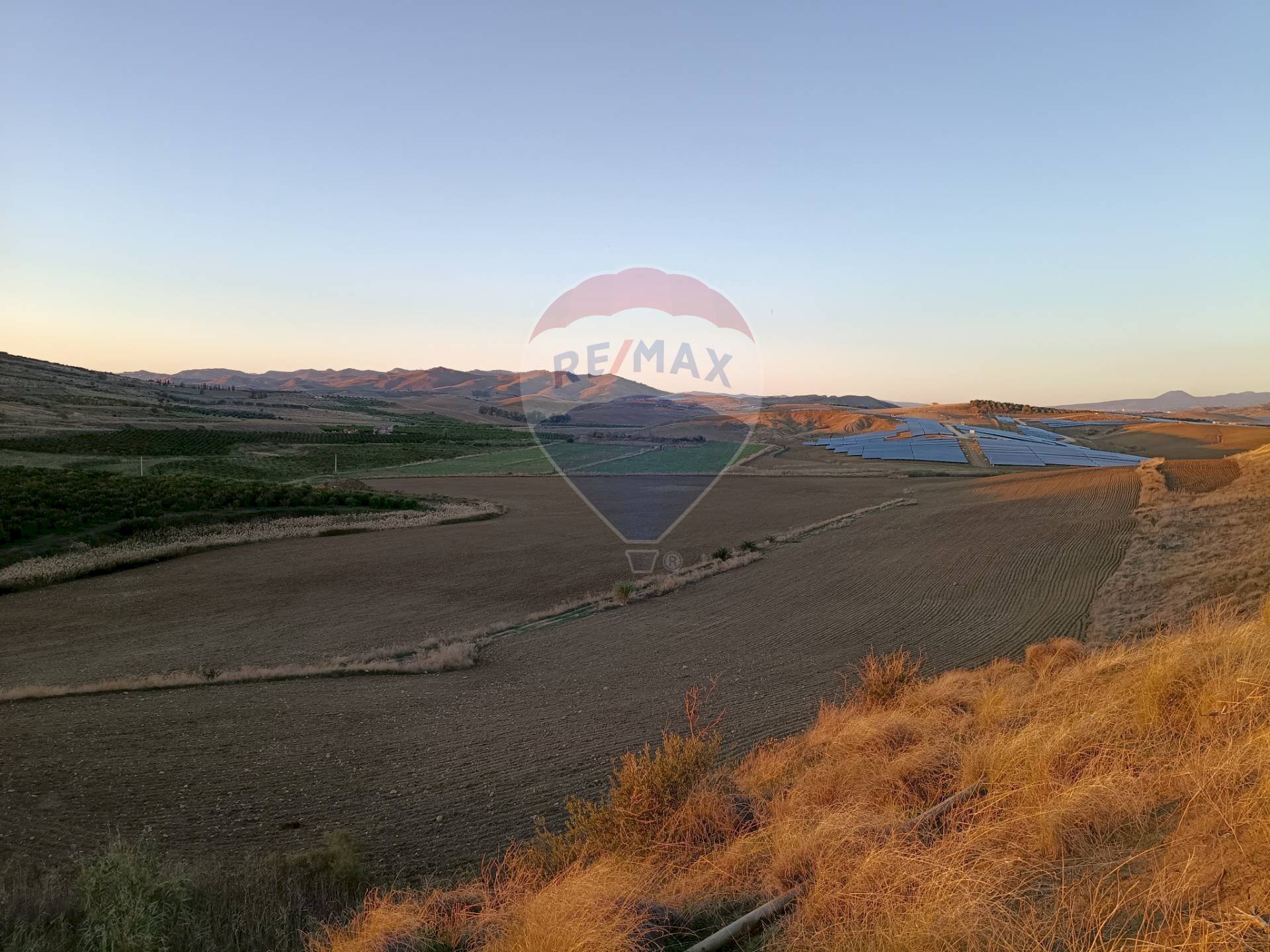 Vista delle montagne - Agricultural land Contrada Sferro
snc, Paterno - photo 2
