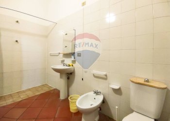 Bagno - Stabile - Palazzo Via Paracquara
1-2-3, Zafferana Etnea - foto 14