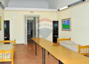 Sala da pranzo - Stabile - Palazzo Via Paracquara
1-2-3, Zafferana Etnea - foto 25
