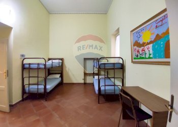 Camera / camera da letto - Stabile - Palazzo Via Paracquara
1-2-3, Zafferana Etnea - foto 31