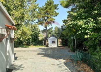 Giardino - Stabile - Palazzo Via Paracquara
1-2-3, Zafferana Etnea - foto 48