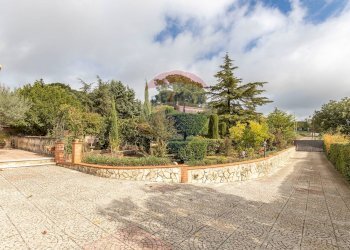 Casa all\'aperto - Villa C/da Cannarozzo
 
s.n., Piazza Armerina - foto 3