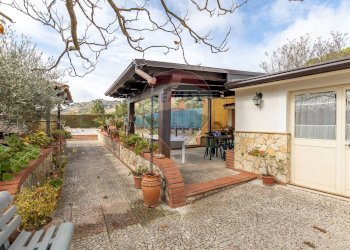 Casa all\'aperto - Villa C/da Cannarozzo
 
s.n., Piazza Armerina - foto 6