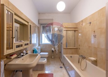 Bagno - Villa C/da Cannarozzo
 
s.n., Piazza Armerina - foto 38