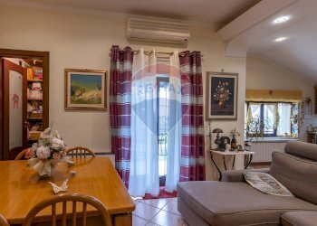 Sala da pranzo - Villa C/da Cannarozzo
 
s.n., Piazza Armerina - foto 45