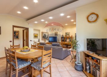 Sala da pranzo - Villa C/da Cannarozzo
 
s.n., Piazza Armerina - foto 47