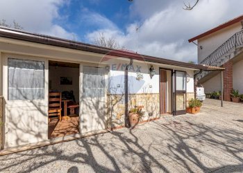 Casa all\'aperto - Villa C/da Cannarozzo
 
s.n., Piazza Armerina - foto 66