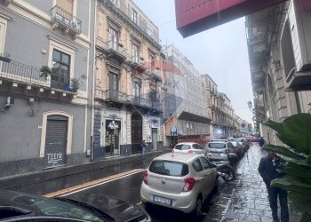 Edificio all\'aperto - Quadrilocale Via Umberto
 
220, Catania - foto 2
