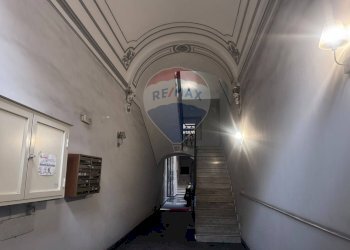 Ricezione / Lobby - Quadrilocale Via Umberto
 
220, Catania - foto 4