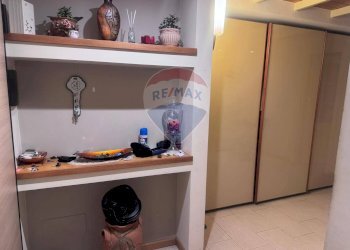 Dettagli - Quadrilocale Via Umberto
 
220, Catania - foto 8