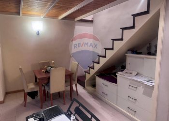 Sala da pranzo - Quadrilocale Via Umberto
 
220, Catania - foto 11