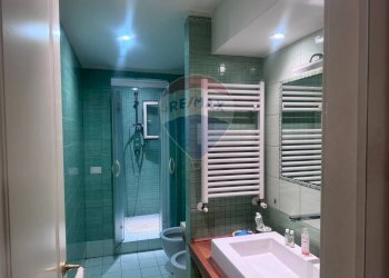 Bagno - Quadrilocale Via Umberto
 
220, Catania - foto 20