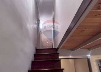 Scale - Quadrilocale Via Umberto
 
220, Catania - foto 27