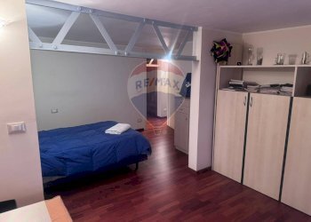 Camera / camera da letto - Quadrilocale Via Umberto
 
220, Catania - foto 30