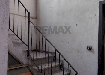 Scale - Casa semi indipendente Via bolzano
 
28, Paterno - foto 15