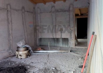 Parcheggio - Casa semi indipendente Via bolzano
 
28, Paterno - foto 25