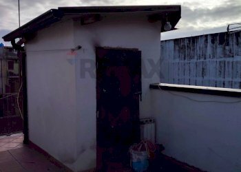 Terrazza - Casa semi indipendente Via bolzano
 
28, Paterno - foto 28