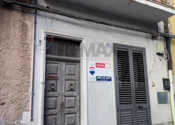 Edificio all\'aperto - Casa semi indipendente Via bolzano
 
28, Paterno - foto 30