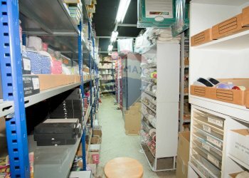 Dispensa di stoccaggio - Locale Commerciale Via Etnea
 
506, Gravina di Catania - foto 8