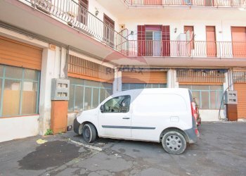Edificio all\'aperto - Locale Commerciale Via Etnea
 
506, Gravina di Catania - foto 25