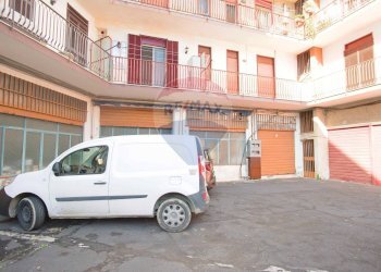 Edificio all\'aperto - Locale Commerciale Via Etnea
 
506, Gravina di Catania - foto 26