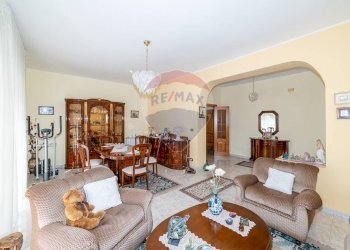 Sala da pranzo - Appartamento Via Pantelleria
 
20, Belpasso - foto 6