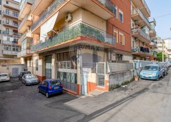 Edificio all\'aperto - Warehouse Via Ottavio Profeta
2, Catania - photo 1