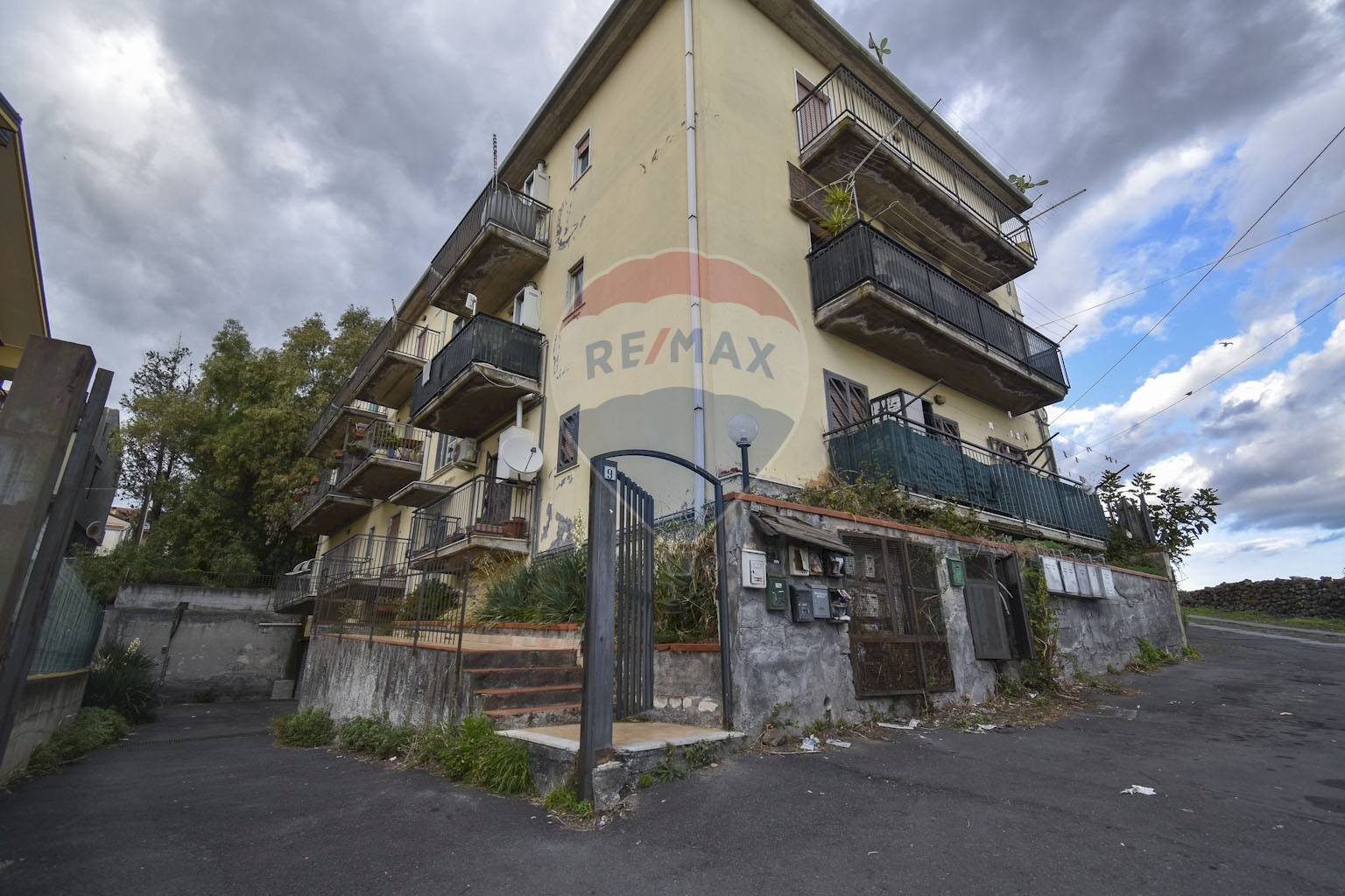 Edificio all\'aperto - Quadrilocale Via De Nicola
 
9, Belpasso - foto 2