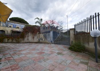 Terrazza - Quadrilocale Via De Nicola
 
9, Belpasso - foto 13