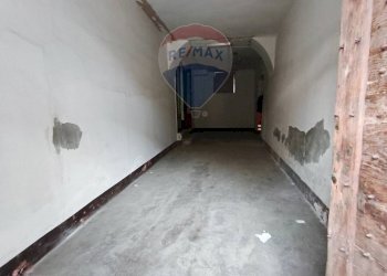 Parcheggio - Casa semi indipendente piazza guglielmo marconi
 
12, Roggiano Gravina - foto 4