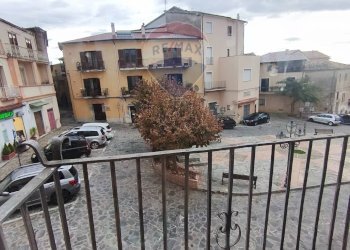 Balcone - Casa semi indipendente piazza guglielmo marconi
 
12, Roggiano Gravina - foto 20