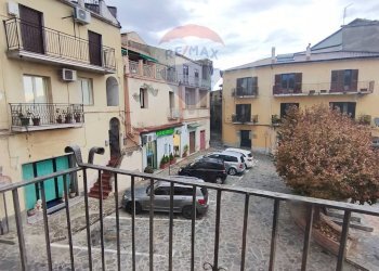 Balcone - Casa semi indipendente piazza guglielmo marconi
 
12, Roggiano Gravina - foto 21