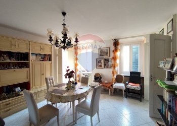 Sala da pranzo - Apartment Via Po
 
43, Torino - photo 9