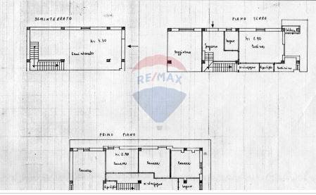 Pianta 2D - Casa semi indipendente via croce
 
12, Cerzeto - planimetria 1