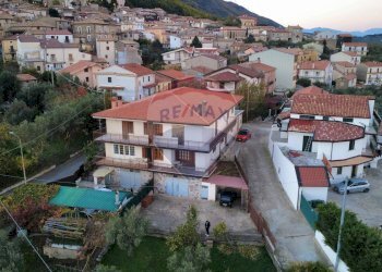 Casa all\'aperto - Casa semi indipendente via croce
 
12, Cerzeto - foto 2