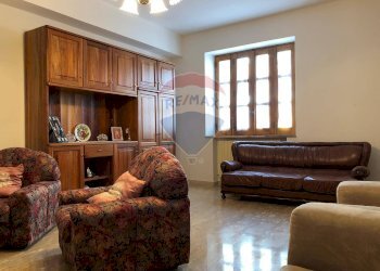 Soggiorno - Casa semi indipendente via croce
 
12, Cerzeto - foto 12