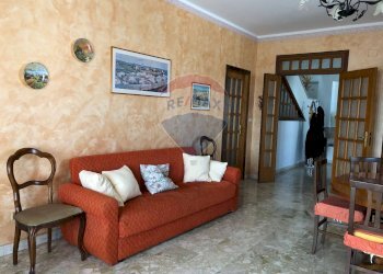 Soggiorno - Casa semi indipendente via croce
 
12, Cerzeto - foto 13