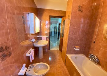 Bagno - Casa semi indipendente via croce
 
12, Cerzeto - foto 21