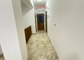 Hall / corridoio - Casa semi indipendente via croce
 
12, Cerzeto - foto 36