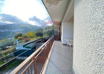 Balcone - Casa semi indipendente via croce
 
12, Cerzeto - foto 71