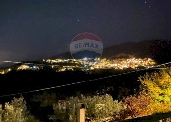 Vista delle montagne - Casa semi indipendente via croce
 
12, Cerzeto - foto 97